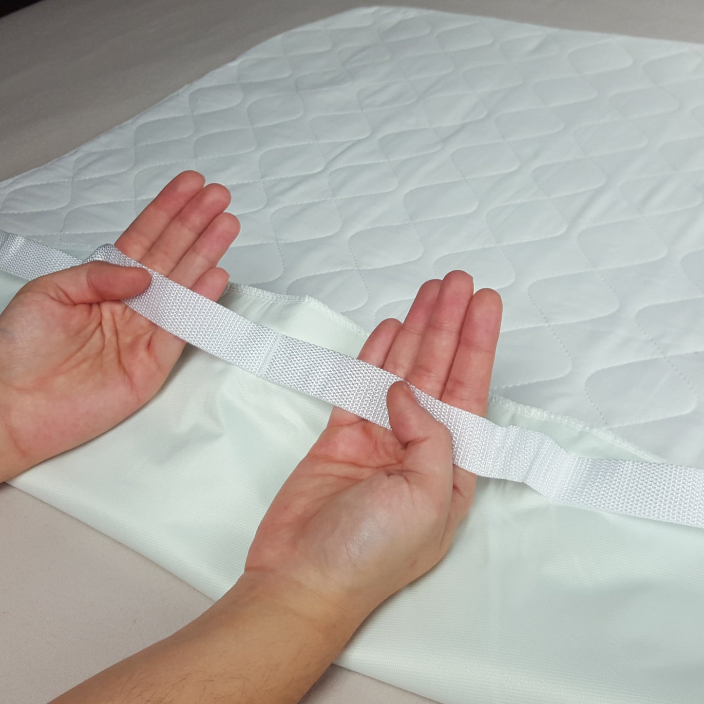 ULTRA SHEET PROTECTOR WITH HANDLES 34" X 36"